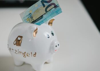 Fondo de emergencia: cuánto necesitas y cómo construirlo paso a paso