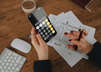 Qué hacer si debes dinero a Hacienda: guía para aplazar o fraccionar deudas tributarias