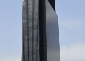 Rascacielos del distrito financiero de Madrid, reflejo de la deuda pública española y su economía