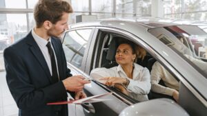Renting de coche: qué es, precios y cuándo compensa