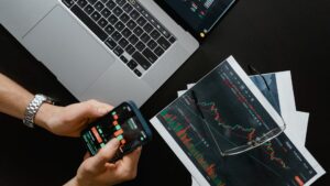 Prima de riesgo: qué es, cómo se calcula y cómo te afecta